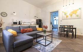 Friendly Home In The Center With 2Bedrooms